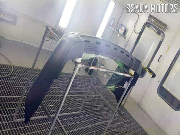 레인지로버_범퍼 퍼티.jpg