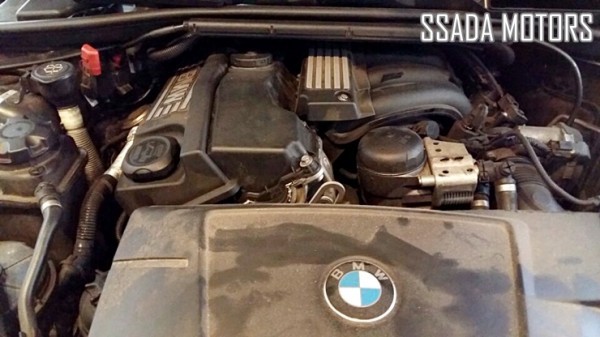 BMW320i_엔진룸.jpg